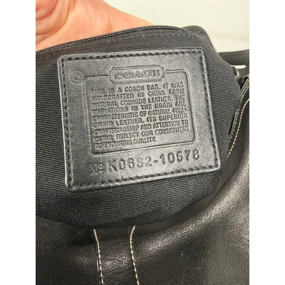 Coach Soho Flap Shoulder Bag Black Leather 10578 Y2K Vintage Shoulder Purse
